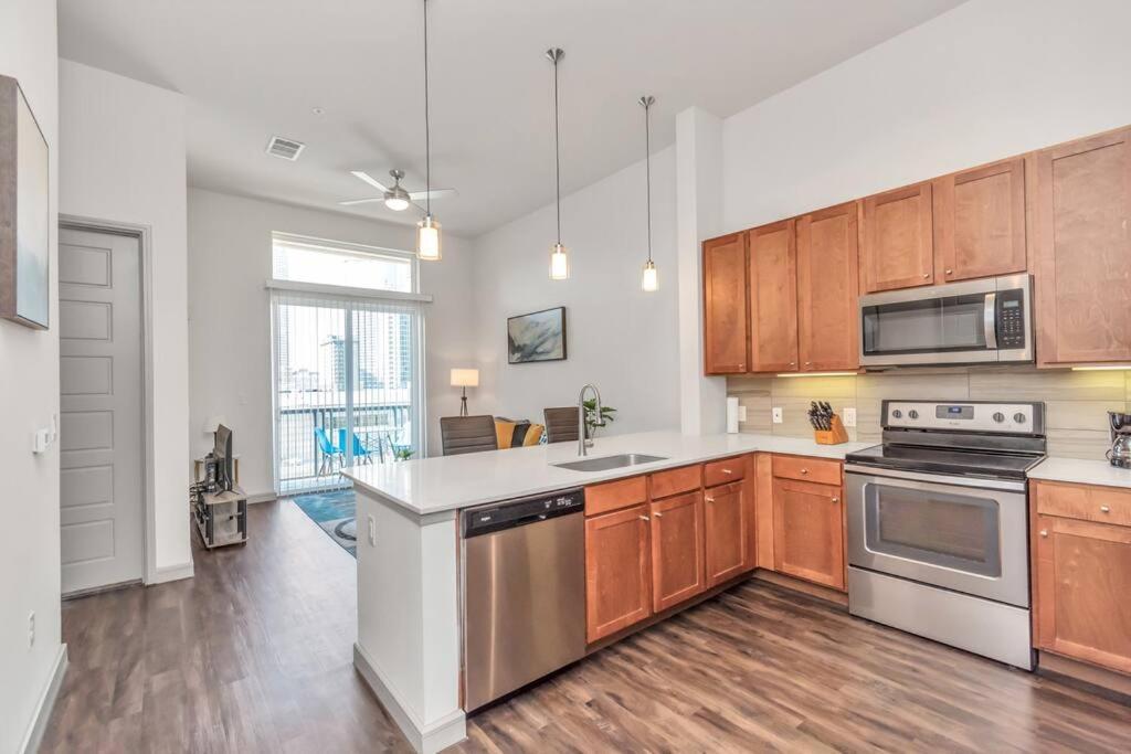 U3 Penthouse Houstonw Car Astros W Skyline-View 아파트 외부 사진