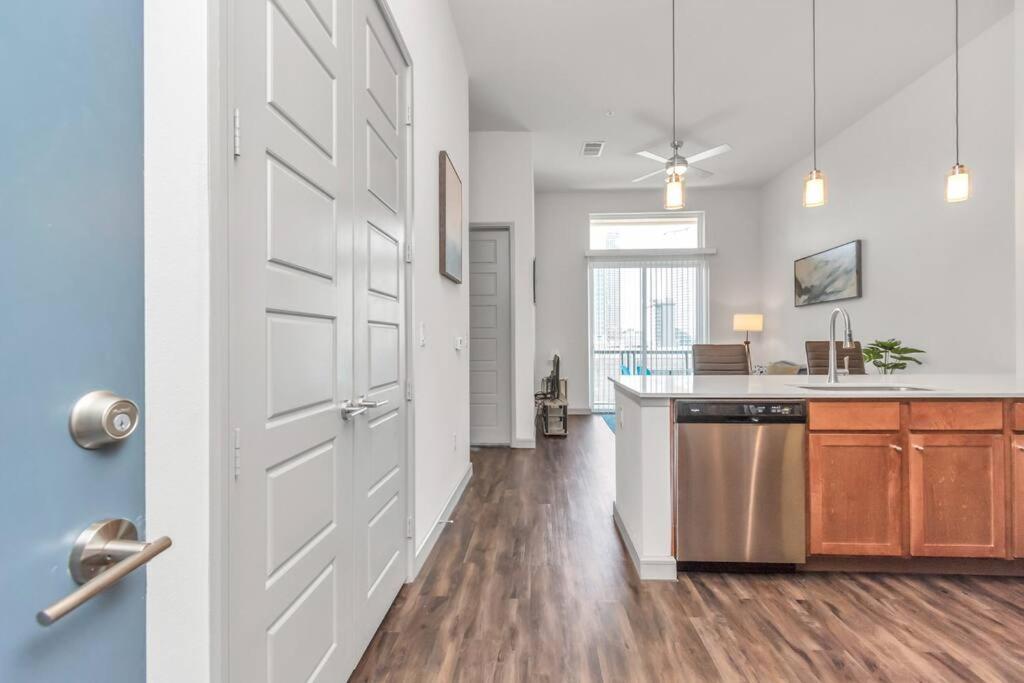 U3 Penthouse Houstonw Car Astros W Skyline-View 아파트 외부 사진