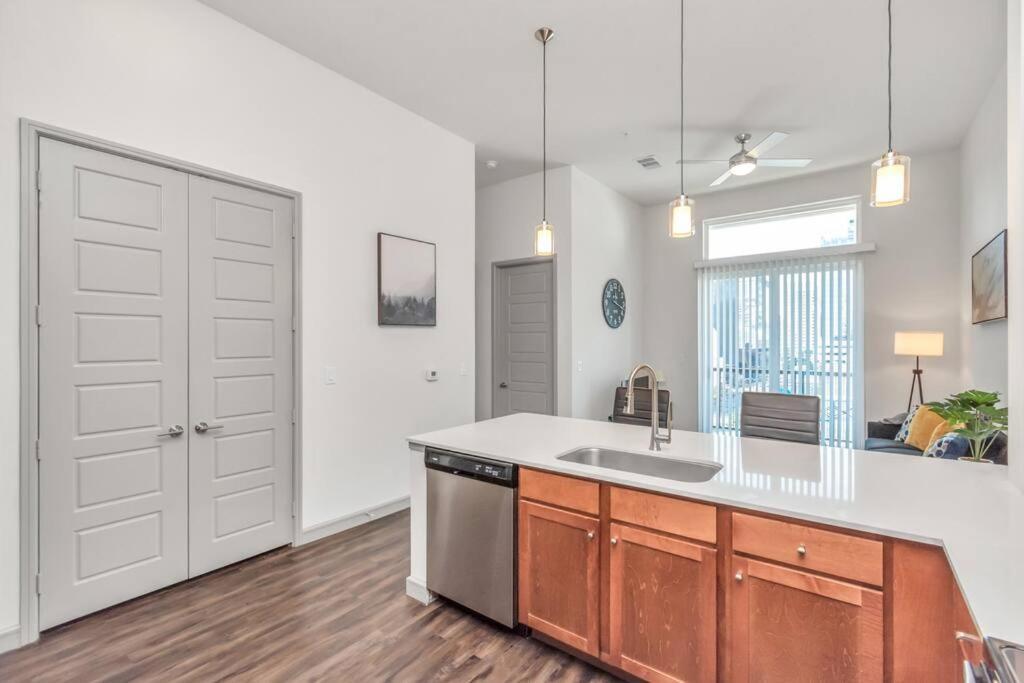 U3 Penthouse Houstonw Car Astros W Skyline-View 아파트 외부 사진